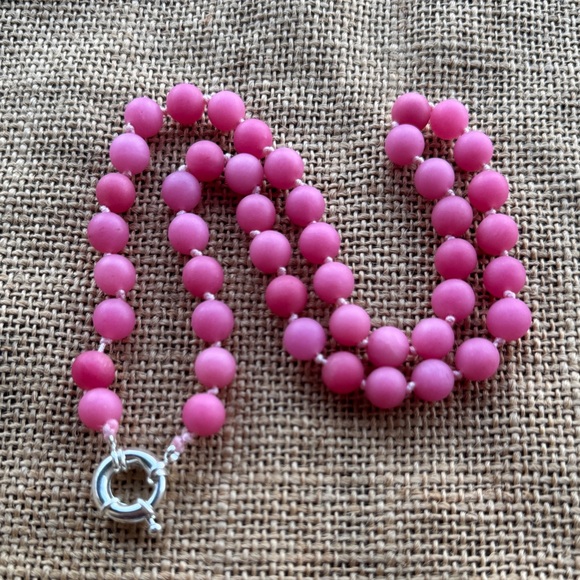 Pink Jade Quarts Elegant Pink Beaded Necklace Knotted
